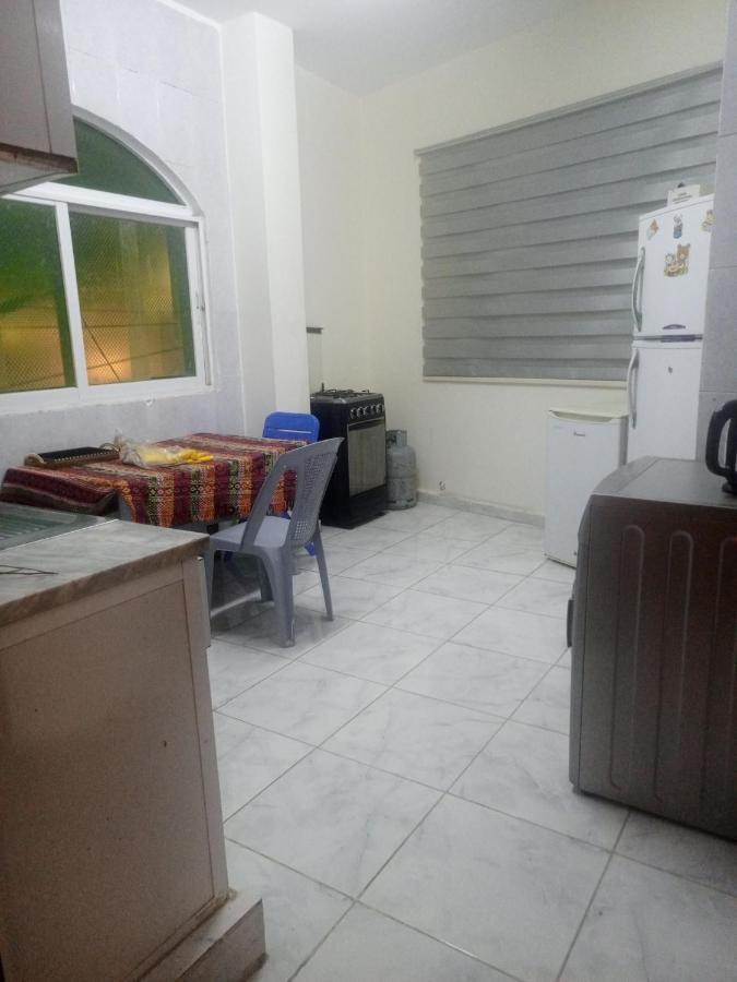 Jarajreh Apartments/ Hotel Karak Exterior photo